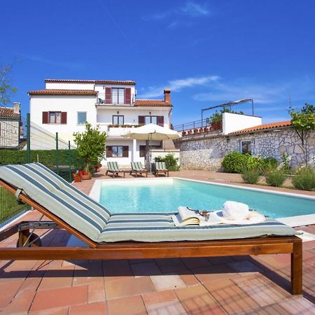 Holiday Home Elvis, Village Kujici Hreljici Экстерьер фото