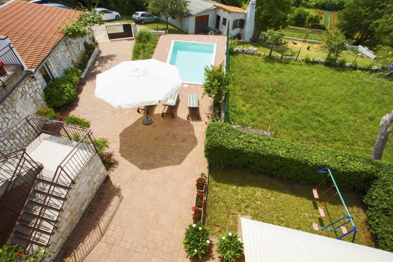 Holiday Home Elvis, Village Kujici Hreljici Экстерьер фото