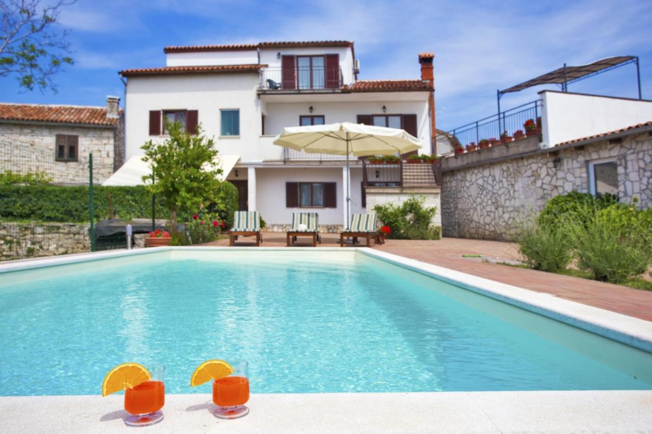 Holiday Home Elvis, Village Kujici Hreljici Экстерьер фото