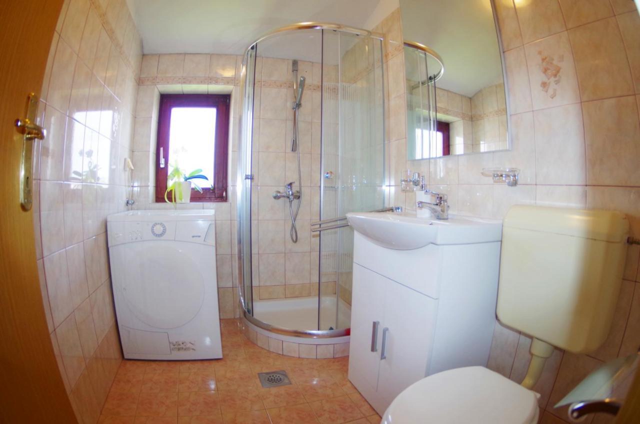 Holiday Home Elvis, Village Kujici Hreljici Экстерьер фото