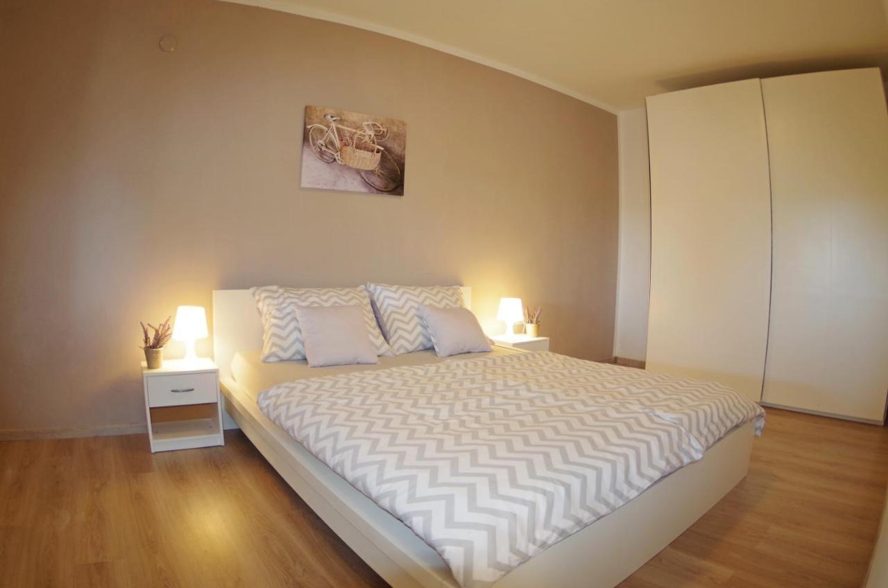 Holiday Home Elvis, Village Kujici Hreljici Экстерьер фото