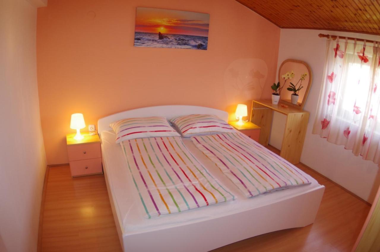 Holiday Home Elvis, Village Kujici Hreljici Экстерьер фото