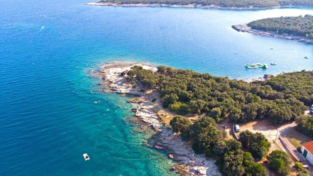 Holiday Home Elvis, Village Kujici Hreljici Экстерьер фото